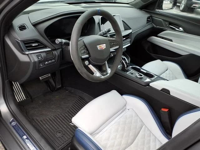 2025 Cadillac CT4-V - Image 3 of 20