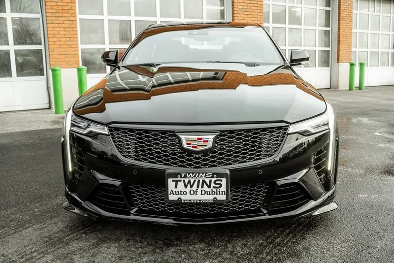 2025 Cadillac CT4-V Blackwing - Image 15 of 18