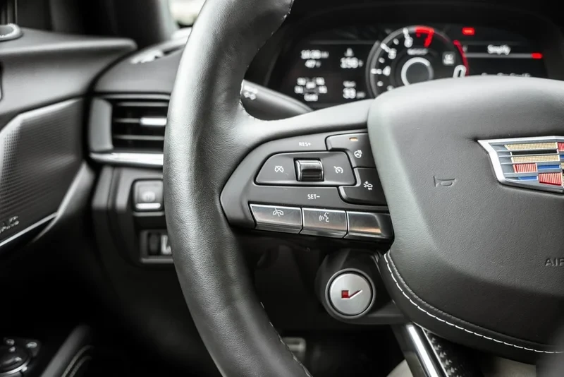 2025 Cadillac CT4-V Blackwing - Image 11 of 18