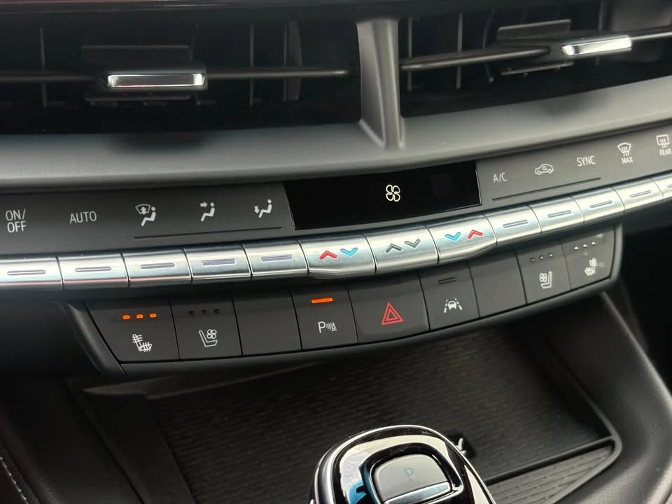 2025 Cadillac CT4-V Blackwing - Image 8 of 15