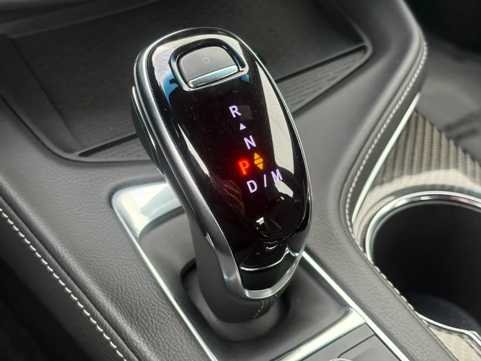 2025 Cadillac CT4-V Blackwing - Image 9 of 15