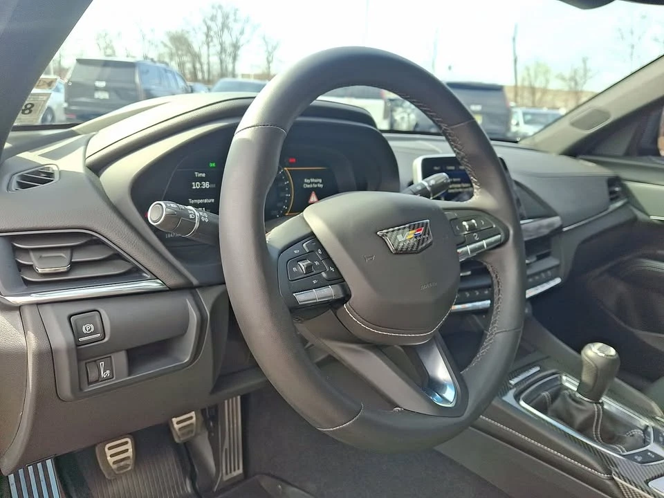 2025 Cadillac CT4-V Blackwing - Image 15 of 19