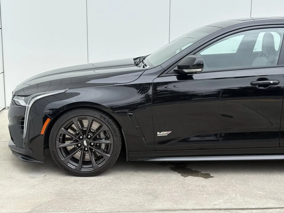 2025 Cadillac CT4-V Blackwing - Image 5 of 9