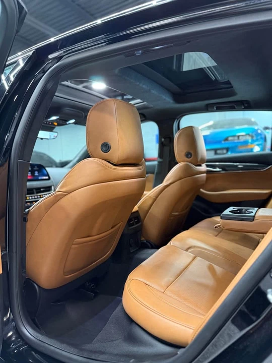 2025 Cadillac CT5-V - Image 15 of 20