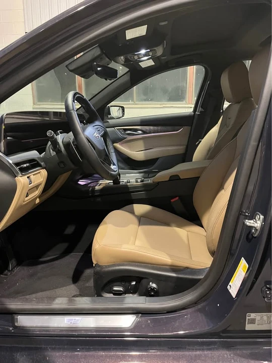 2025 Cadillac CT5 - Image 7 of 9