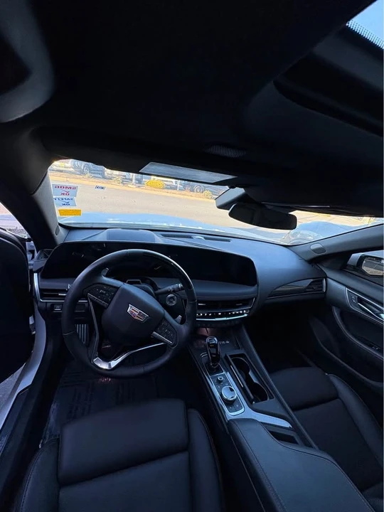 2025 Cadillac CT5 - Image 13 of 14