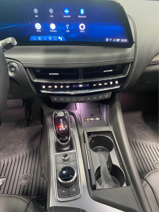2025 Cadillac CT5 - Image 9 of 13