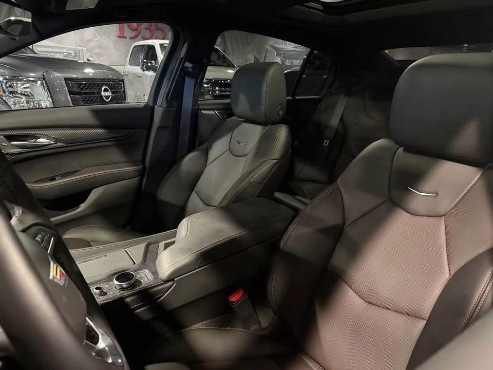 2025 Cadillac CT5 - Image 8 of 10
