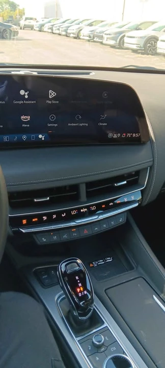 2025 Cadillac CT5 - Image 15 of 20
