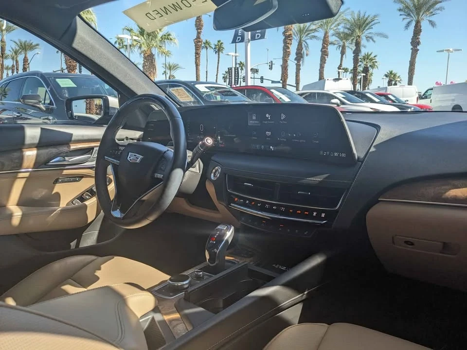 2025 Cadillac CT5 - Image 5 of 10