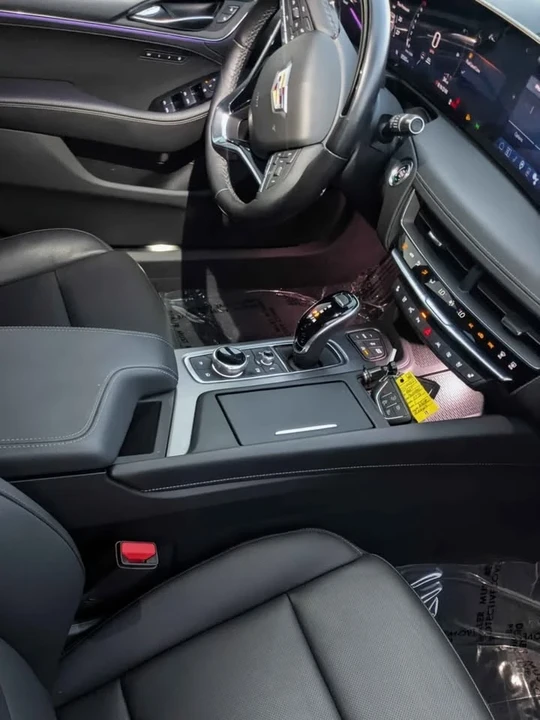 2025 Cadillac CT5 - Image 9 of 14