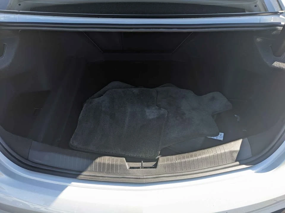 2025 Cadillac CT5 - Image 9 of 10