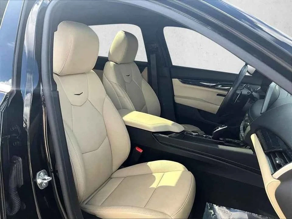 2025 Cadillac CT5 - Image 9 of 20