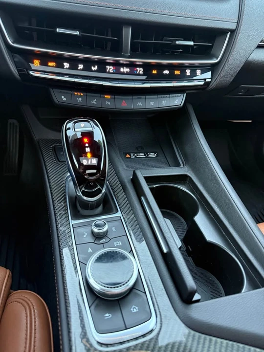2025 Cadillac CT5 - Image 11 of 12