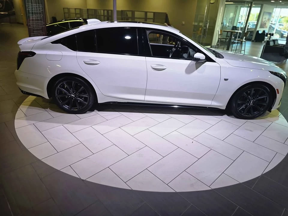 2025 Cadillac CT5 - Image 3 of 8