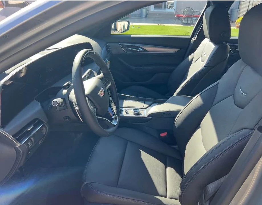 2025 Cadillac CT5 - Image 3 of 6