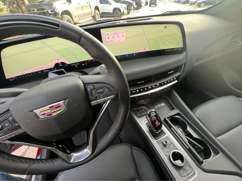 2025 Cadillac CT5 - Image 16 of 17