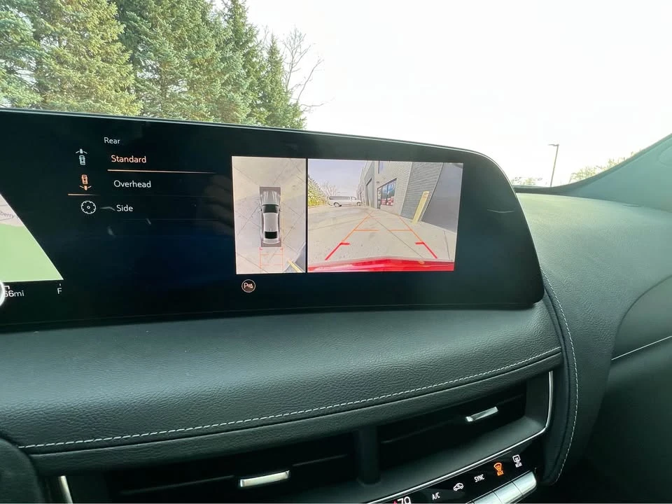 2025 Cadillac CT5 - Image 15 of 17