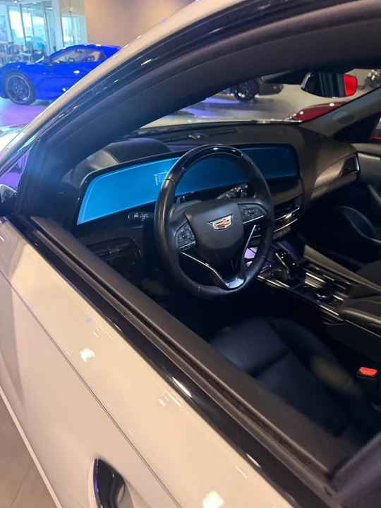2025 Cadillac CT5 - Image 9 of 10