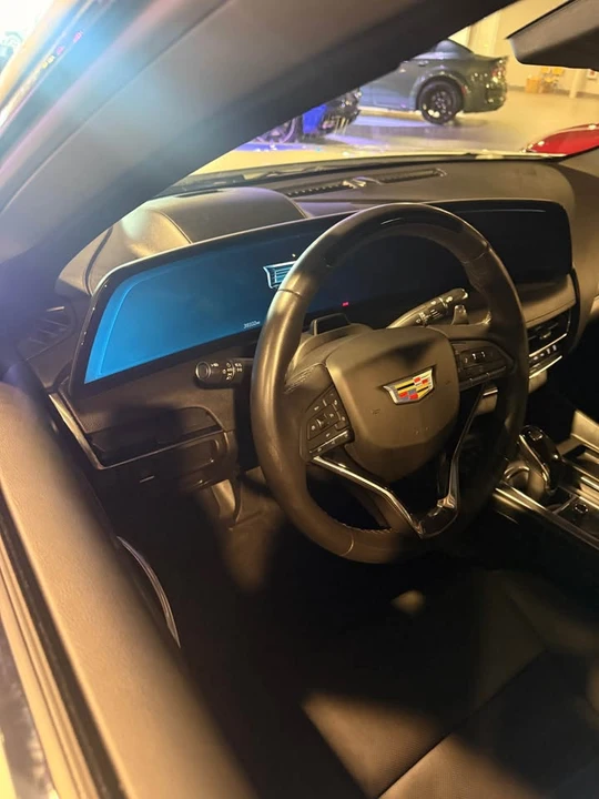 2025 Cadillac CT5 - Image 10 of 10