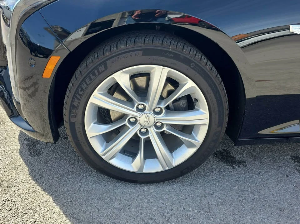 2025 Cadillac CT5 - Image 4 of 19