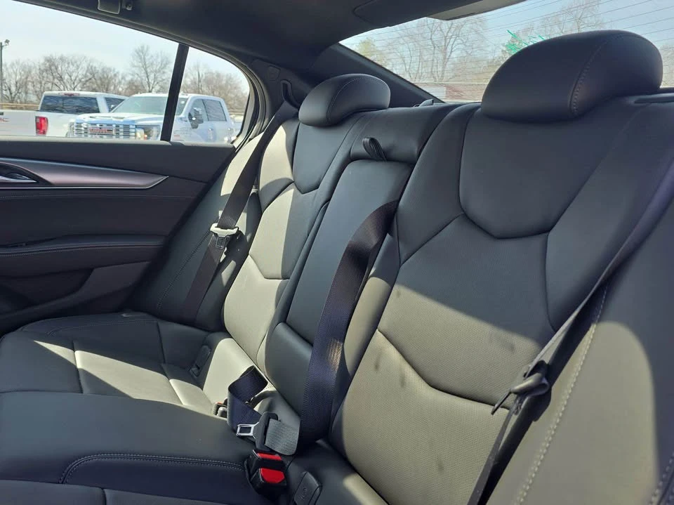 2025 Cadillac CT5 - Image 11 of 19