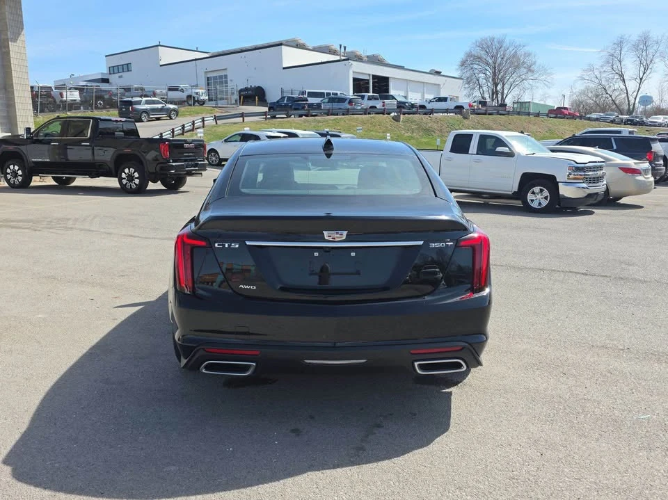 2025 Cadillac CT5 - Image 15 of 19