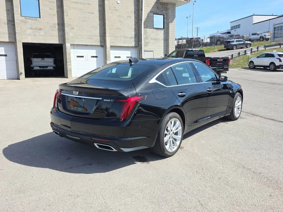 2025 Cadillac CT5 - Image 16 of 19