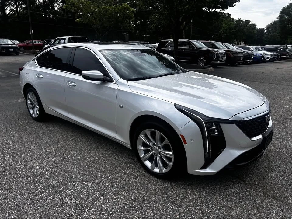 2025 Cadillac CT5 - Image 3 of 11