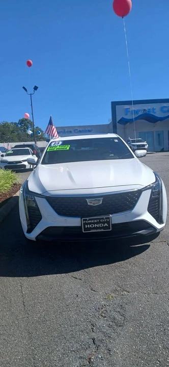 2025 Cadillac CT5 - Image 3 of 10