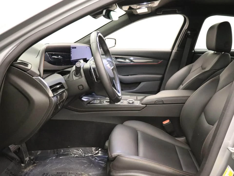 2025 Cadillac CT5 - Image 15 of 18