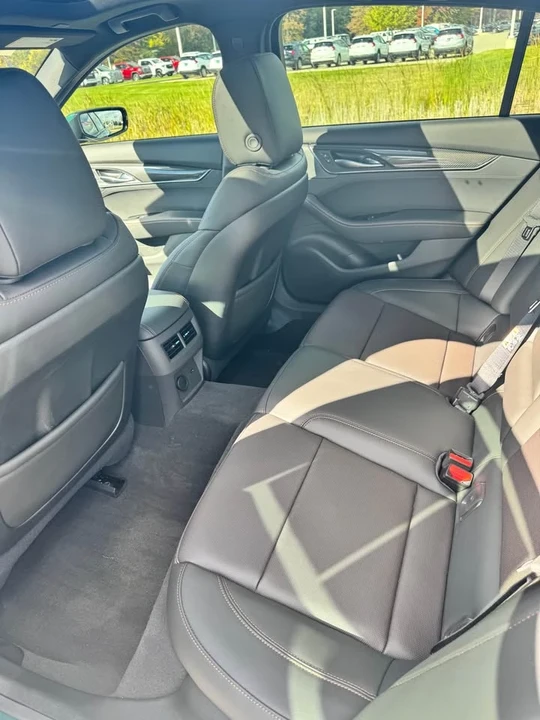 2025 Cadillac CT5 - Image 9 of 10