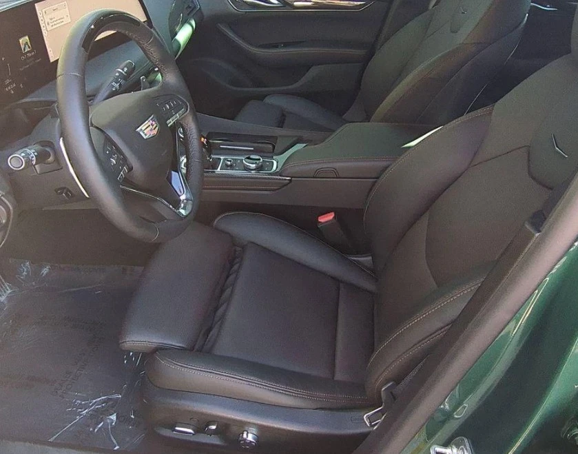 2025 Cadillac CT5 - Image 10 of 17