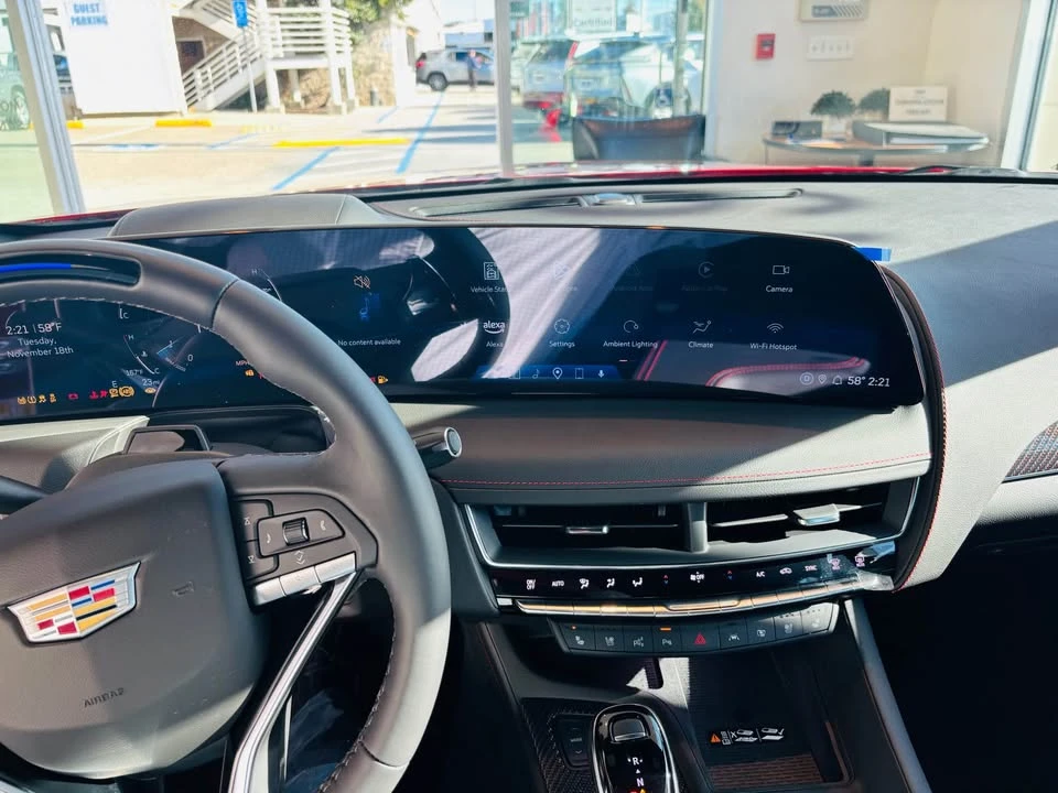2025 Cadillac CT5 - Image 10 of 15
