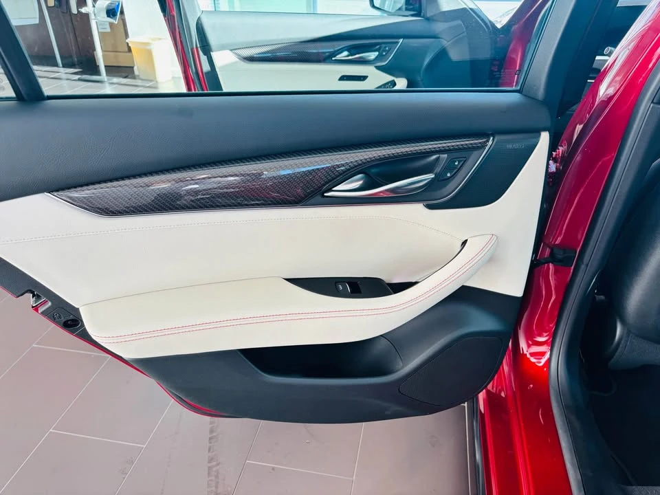 2025 Cadillac CT5 - Image 12 of 15