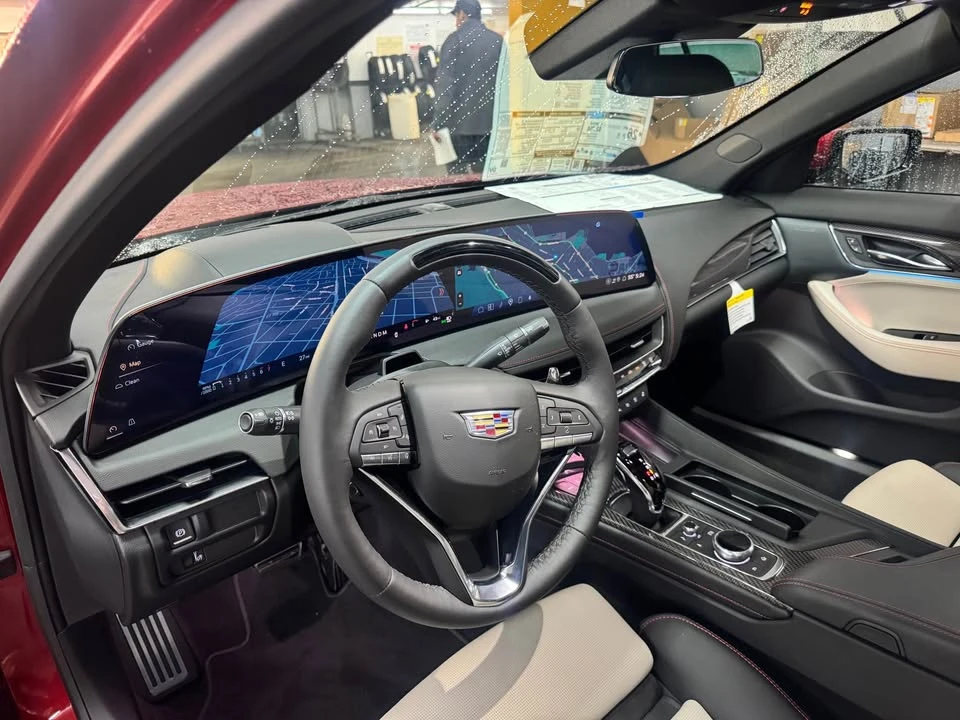 2025 Cadillac CT5 - Image 8 of 11