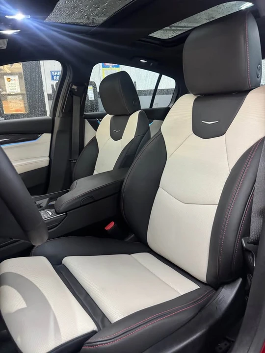 2025 Cadillac CT5 - Image 9 of 11
