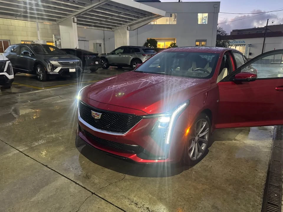 2025 Cadillac CT5 - Image 7 of 11