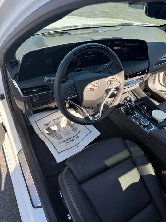 2025 Cadillac CT5 - Image 6 of 12