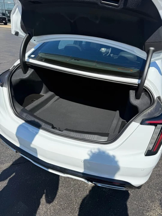 2025 Cadillac CT5 - Image 11 of 12