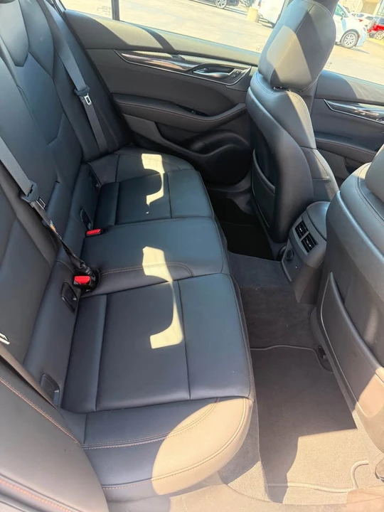 2025 Cadillac CT5 - Image 15 of 18