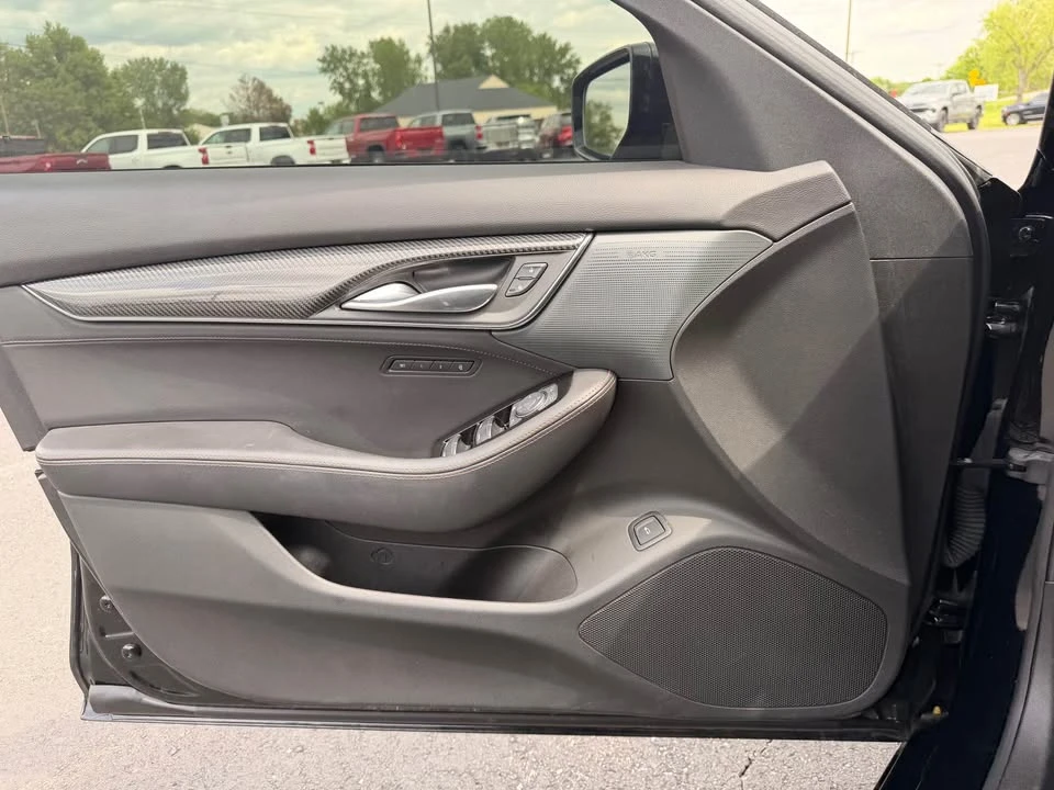 2025 Cadillac CT5 - Image 10 of 14