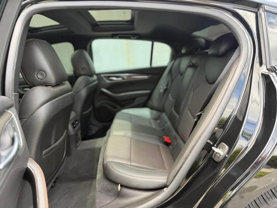 2025 Cadillac CT5 - Image 10 of 10