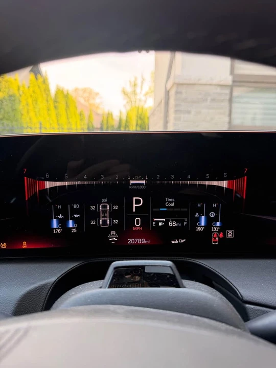 2025 Cadillac CT5-V - Image 11 of 11