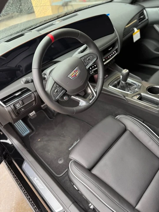 2025 Cadillac CT5-V Blackwing - Image 5 of 8