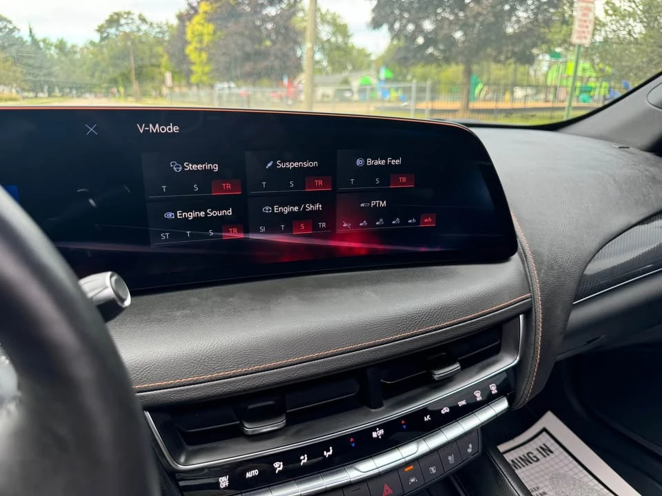 2025 Cadillac CT5-V - Image 18 of 20