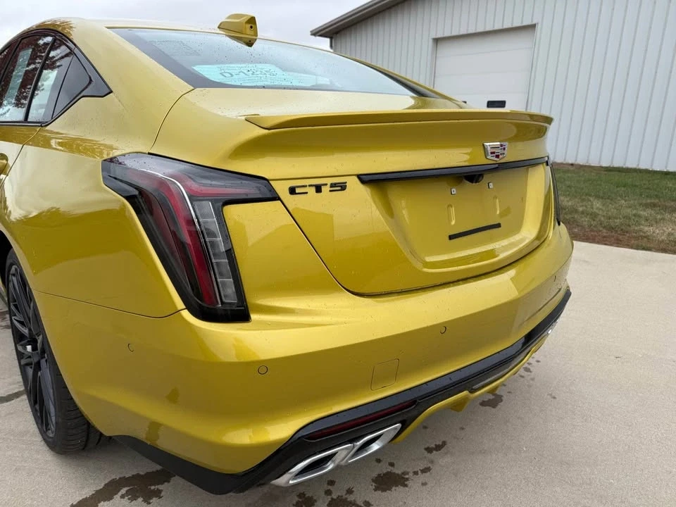 2025 Cadillac CT5-V - Image 9 of 20