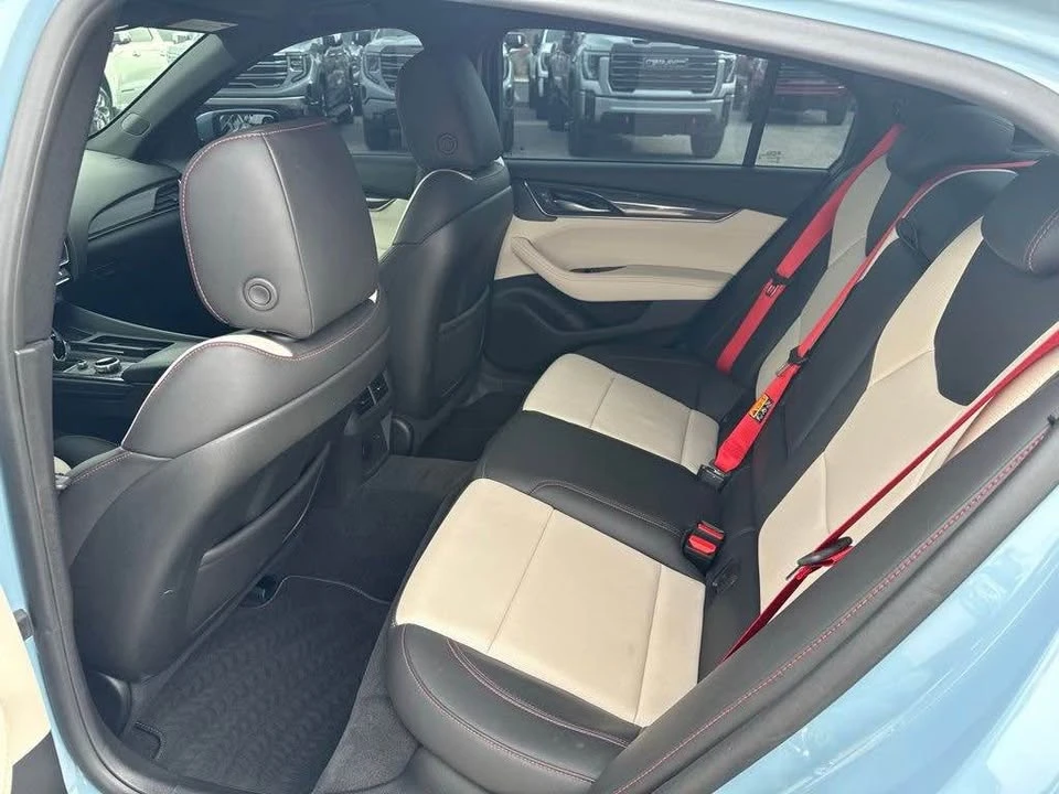 2025 Cadillac CT5-V - Image 18 of 18