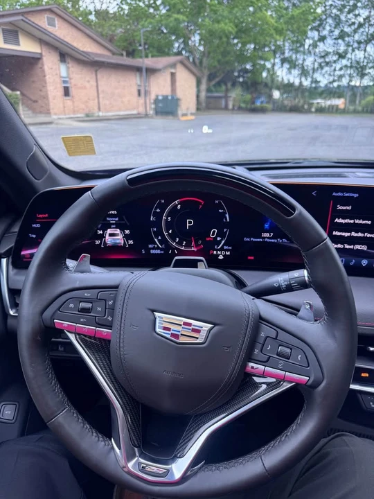 2025 Cadillac CT5-V - Image 14 of 19
