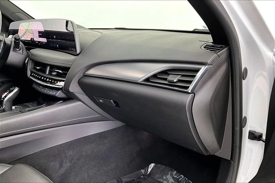 2025 Cadillac CT5 - Image 12 of 18